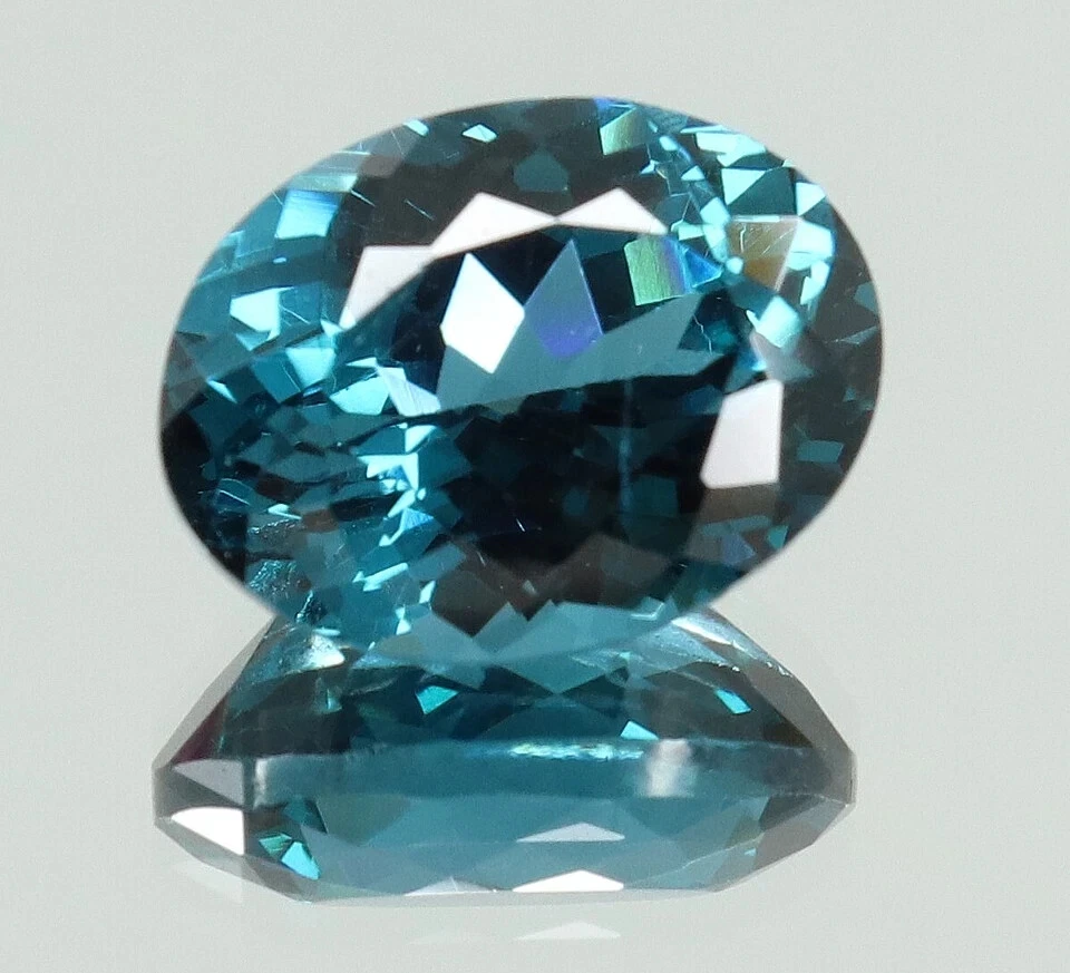 6.70 carat neon greenish blue Brazil paraiba tourmaline Oval cut loose gemstone - Image 4 of 4