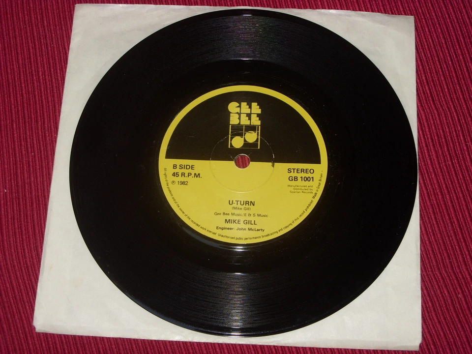 Mike Gill:  Fleur Blanche 1982 Near Mint Gee Bee  7" - Image 2 of 4