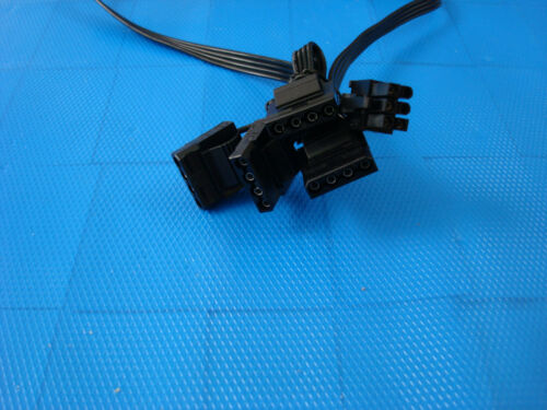 Nueva potencia Thermaltake de 6 pines a x4 Molex de 4 pines para la serie Thermaltake Smart - Imagen 2 de 2