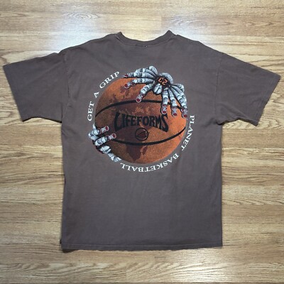 Vintage Lifeforms Planet Basketball Graphic T-Shirt Size