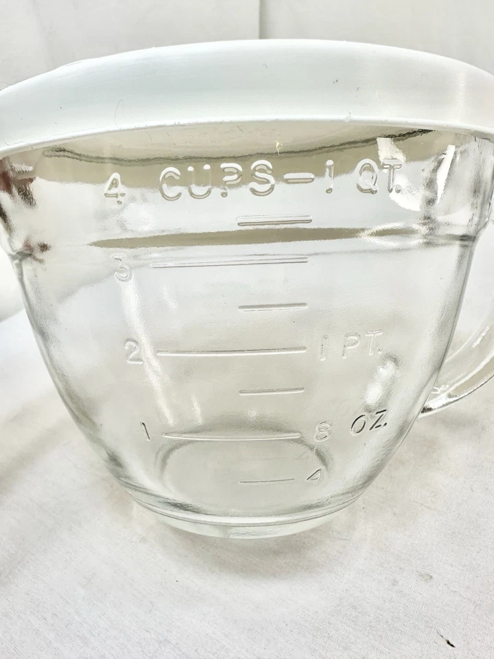 Pampered Chef 4 Cup 1 Qt. Quart Glass Measuring Mixing Batter Bowl Lid #2233 FSh - Image 3 of 4