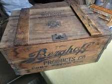 Vintage Berghoff Wooden Beer Crate Fort Wayne Indiana "Temp Brew" Brewery Box...