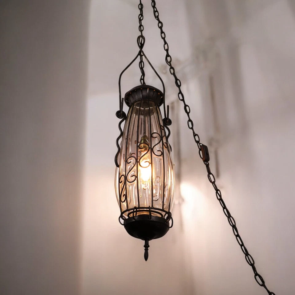 Linterna colgante gótica de hierro forjado de colección vidrio soplado a mano renacimiento español Foto 3 de 4