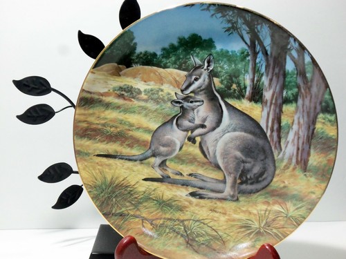 Juego de regalo coleccionable de 8,5" placas finas de colección de 24 k - como nuevas - animales de la naturaleza - Imagen 2 de 5
