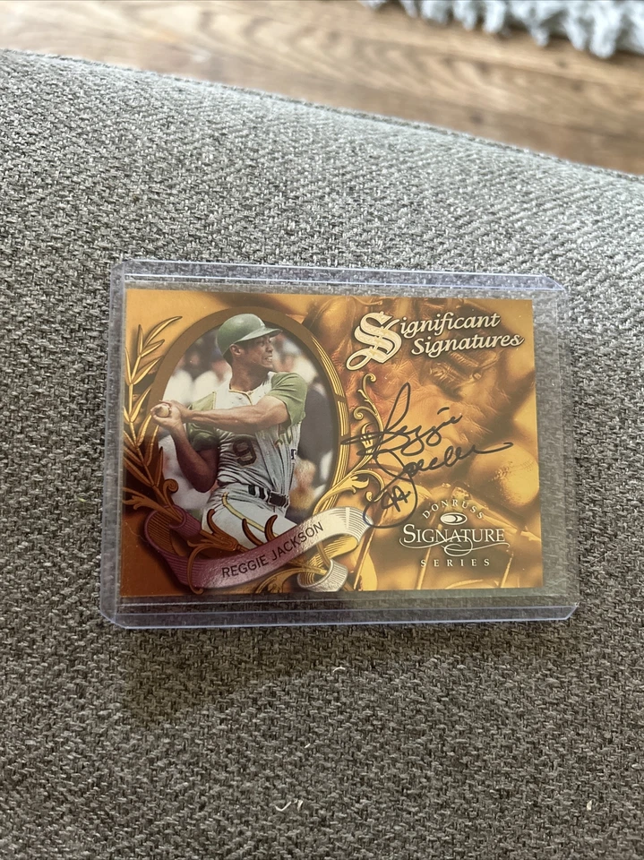 1997 Donruss Significant Signatures Autograph Reggie Jackson No 1368 of 2000🔥 - Image 3 of 4