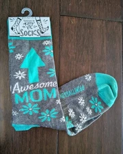 NEW Awesome Mom Socks Gift from Primitives By Kathy One Size Gray Mint Green