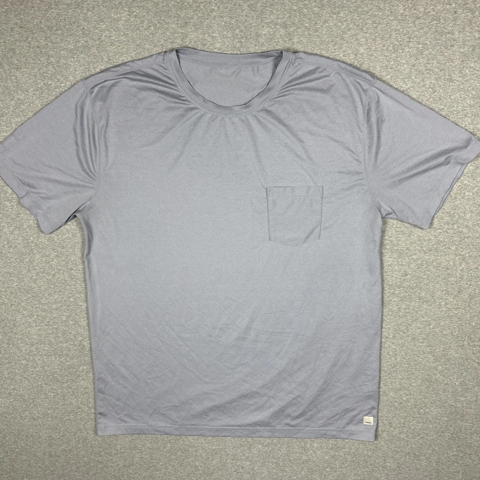VUORI Tradewind T Shirt Mens Size 2XL Blue Performance Short Sleeve Pocket
