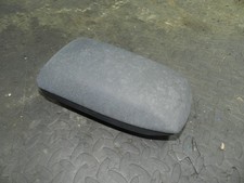 169. TOYOTA AURIS. 1.6 DIESEL. ARM REST