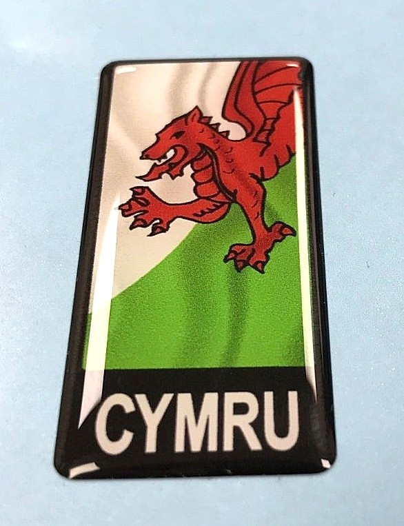 Targa Auto: Rischi Se Cambi Una Lettera Col Nastro Adesivo