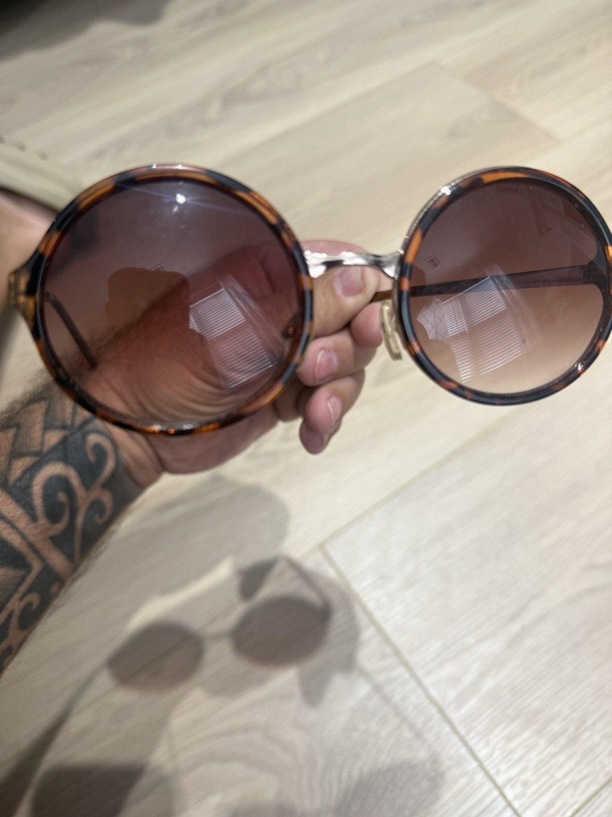 American Eagle 4922 Tortoise Shell Round Sunglass… - image 6