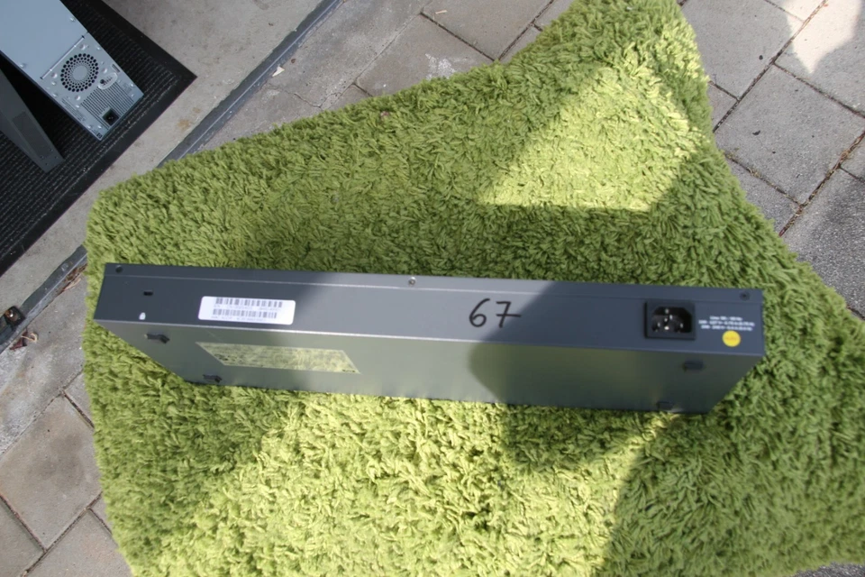 Hewlett Packard HP ProCurve 1400-24G Switch, J9078A - Bild 2 von 2