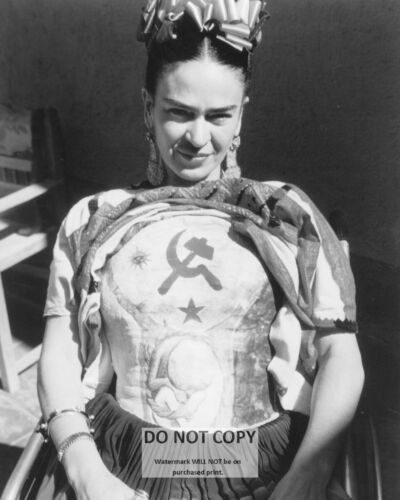 MEXICAN PAINTER FRIDA KAHLO IN A PLASTER CORSET - 8X10 PHOTO (BB-463) - Picture 1 of 1