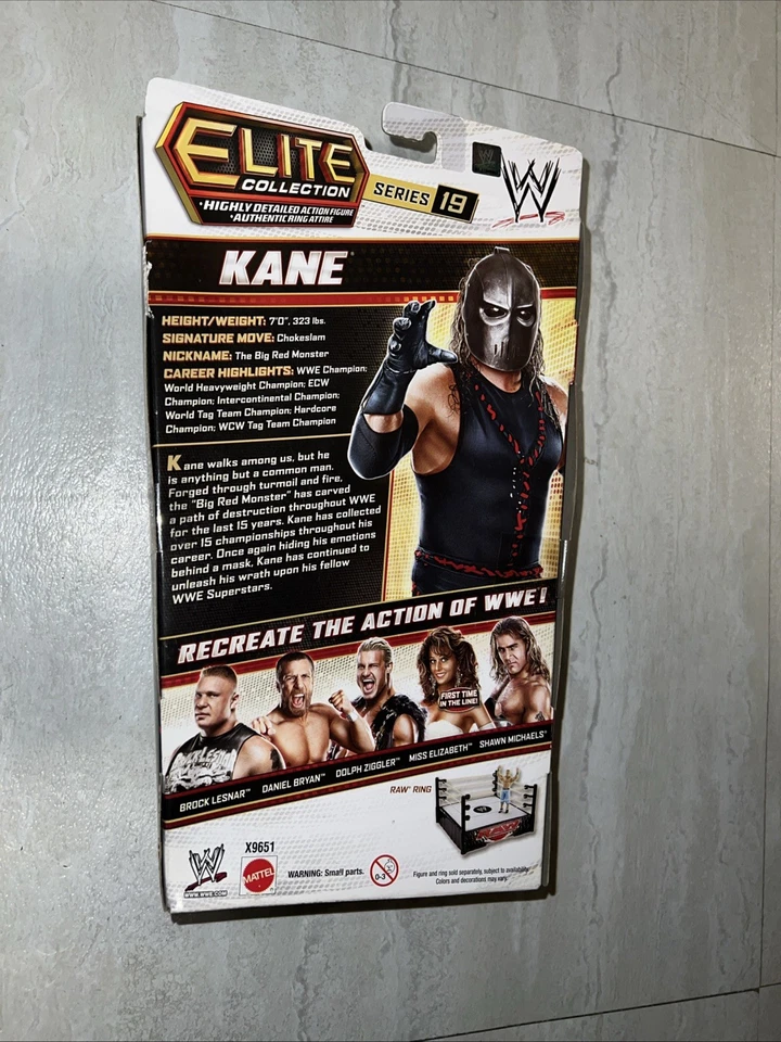 2012 Mattel  WWE Elite Collection Series 19 Kane with Welder Mask WWF Wrestling - Image 3 of 3