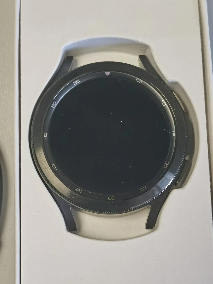 Samsung Galaxy Watch4 Classic, Foto 3 von 3