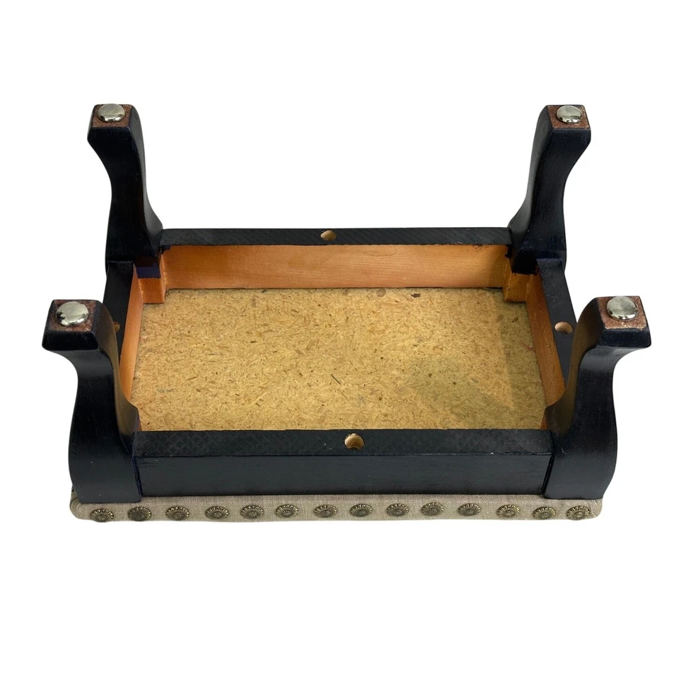 Pequeño reposapiés otomano de tela de lino - Taburete tapizado con patas de madera Foto 4 de 4