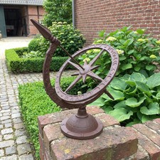 Sonnenuhr Garten Dekoration Terrasse, Pfeilerfiguren - Gartenuhr im Landhausstil