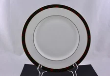 RALPH LAUREN WEDGWOOD HIGHLAND CHINA DINNER PLATE – MINT