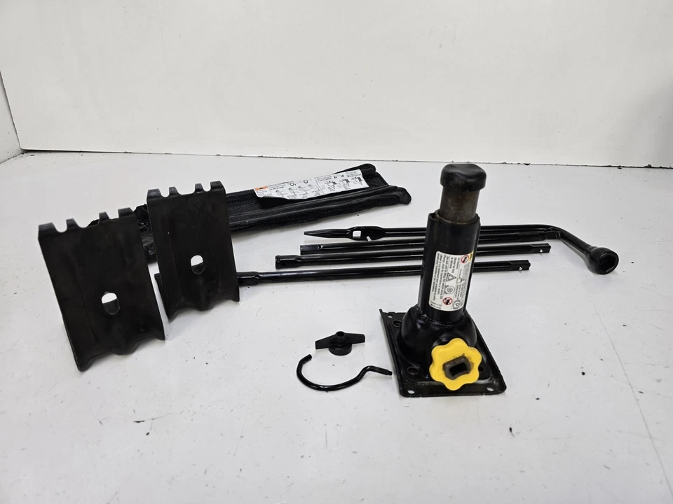 1990-2014 Chevrolet Silverado 1500,2500,3500 Emergency Jack Tool Kit OEM - Image 2 of 4