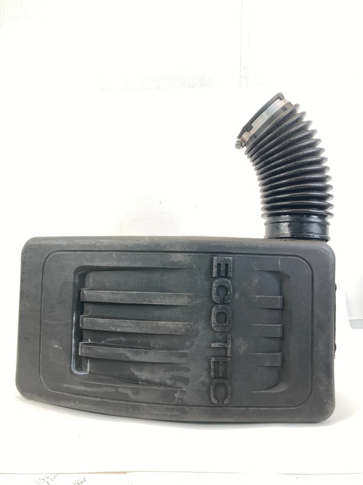 2012-2015 Chevrolet Captiva Sport Air Cleaner Outlet Duct Resonator 20920721 OEM Foto 2 de 4