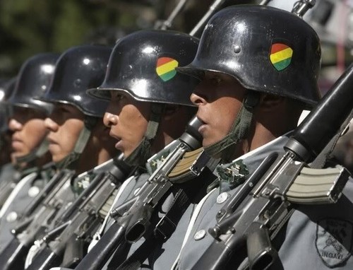 BOLIVIA - Military patch Official Bolivian Army Issued - 第 2/2 張圖片