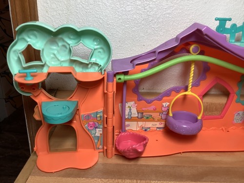 LITTLEST PET SHOP CLUBHOUSE PLAY SET w/ACCESSORIES - Picture 8 of 12