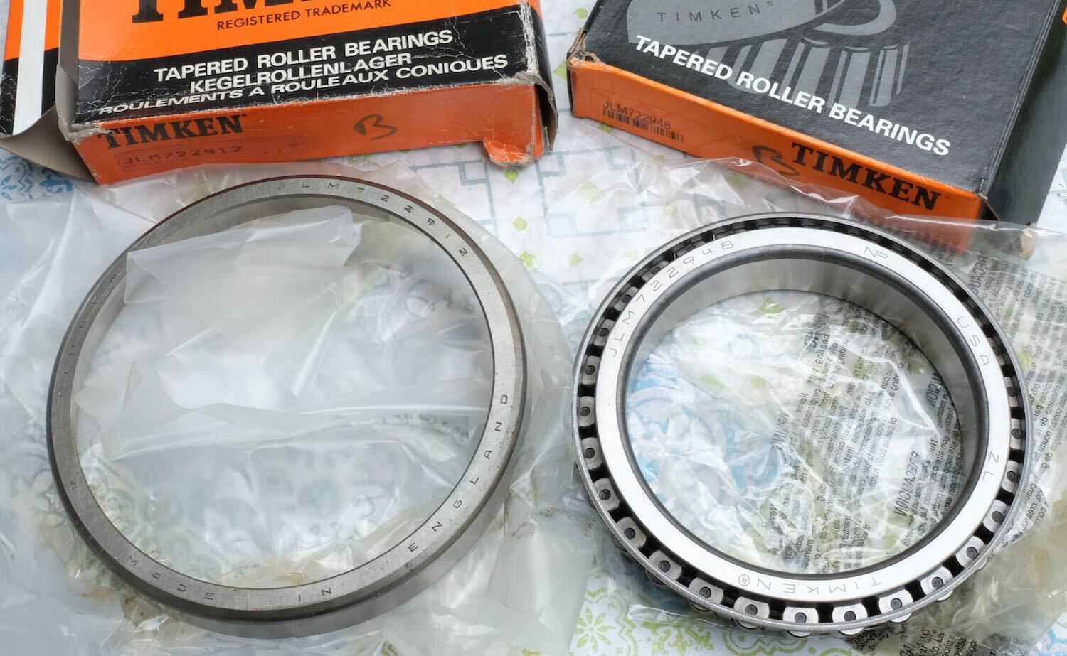 Roulement conique Timken JLM722948 et cuvette JLM722912 aux dimensions 115x165x28 mm