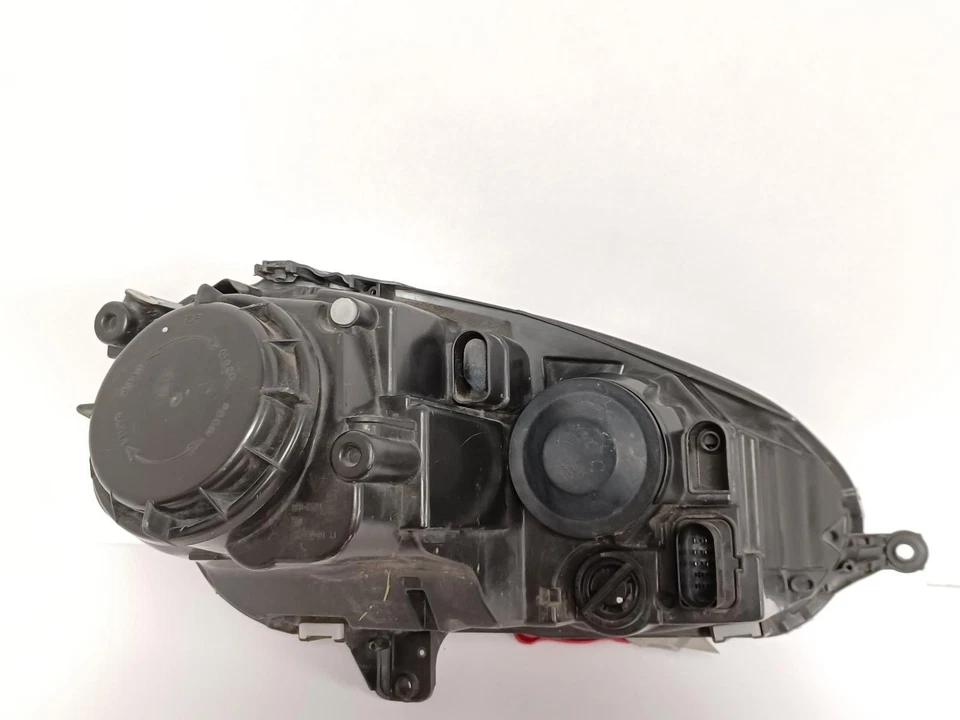 Conjunto de faros izquierdos usados se adapta a: Volkswagen Rabbit Sdn 2007 halógeno grado izquierdo Foto 3 de 4