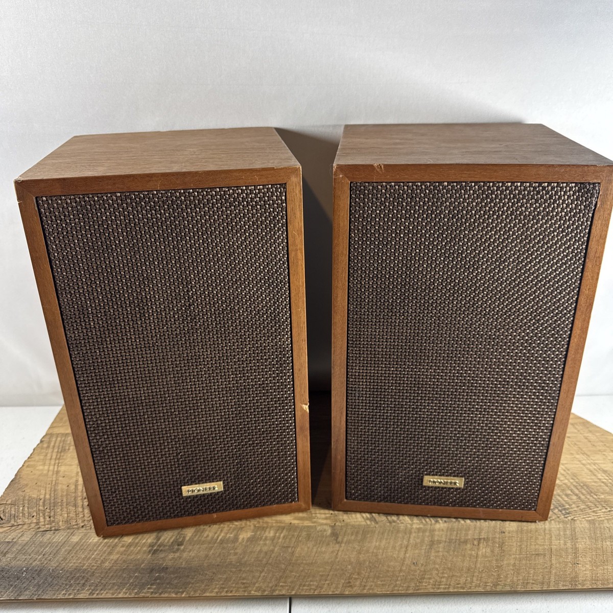 Vintage Pioneer CS-20 Speakers Pair 15 Watt 8 Ohm Maximumpower