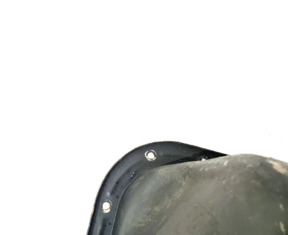 Подержанный масляный поддон двигателя подходит: 1995 Toyota Camry 4 цилиндра 5SFE двигатель класса A - Изображение 2 из 4