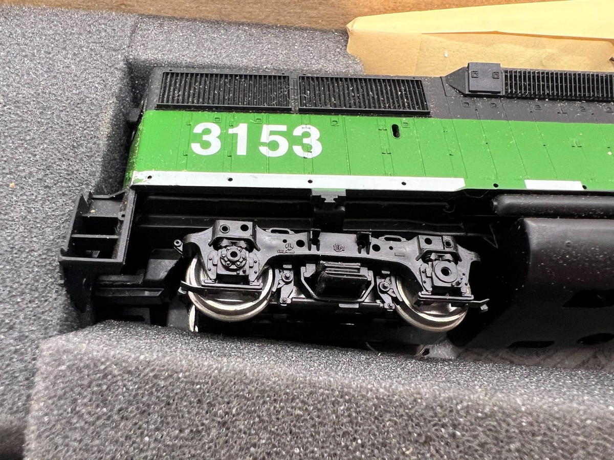 Locomotive Diesel Ho Athearn 4586 – BN 3153, échelle HO, Occasion Très Bon état