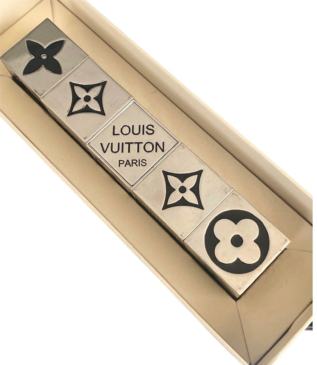 Auth LOUIS VUITTON Limited Edition Silver Magnetic Dice Cube Game