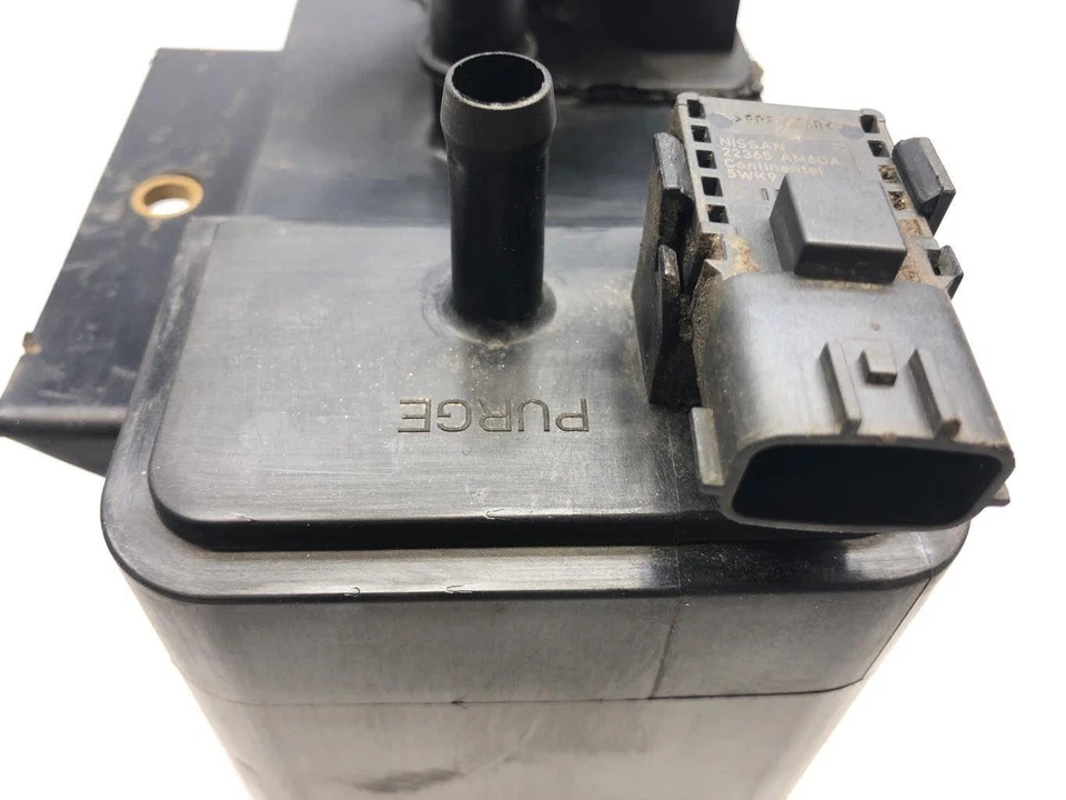 2005 - 2012 Nissan Pathfinder LE S SV Silver Emissions Evaporator Canister OEM - Image 3 of 4