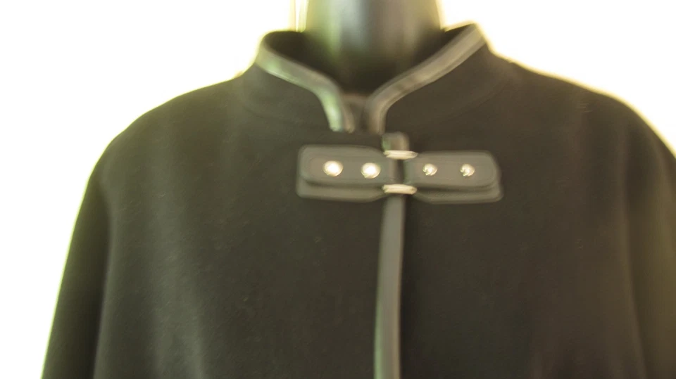 WINDSMOOR BLACK CLASSIC CAPE WOOL /CASHMERE BLEND - Image 3 of 4