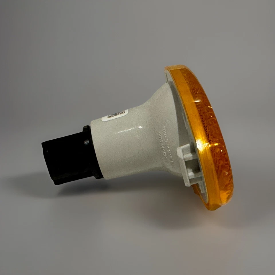 4x Renault Master Side Marker Lights 2014+ LH/RH Genuine Renault Part - Image 4 of 4