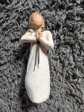 2004 Willow Tree 'Friendship' Angel Figurine by  Demdaco Susan Lordi