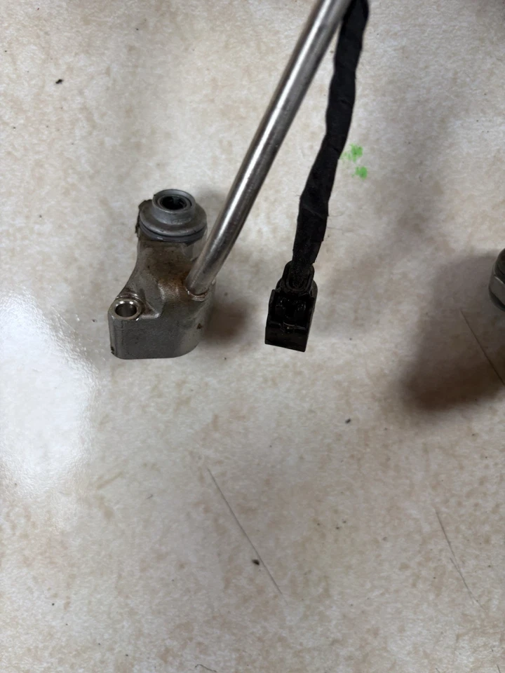 Chevy Cruze 2016-2019 riel de combustible 1,4 L 12684252 (turbo) Foto 4 de 4