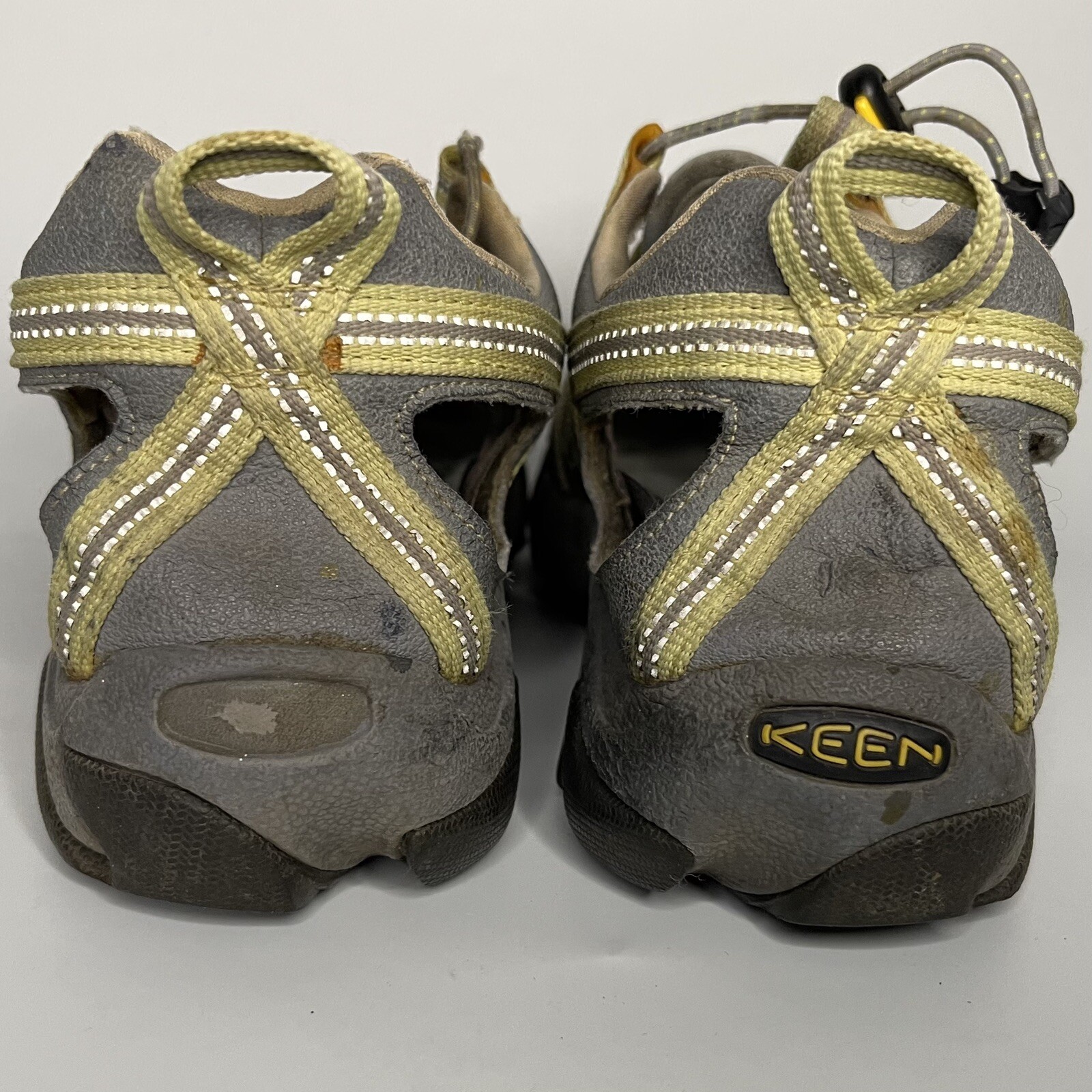 KEEN CON taglia 10 10 5 scarpe da trekking sport acquatici grigio giallo VEDI condizione