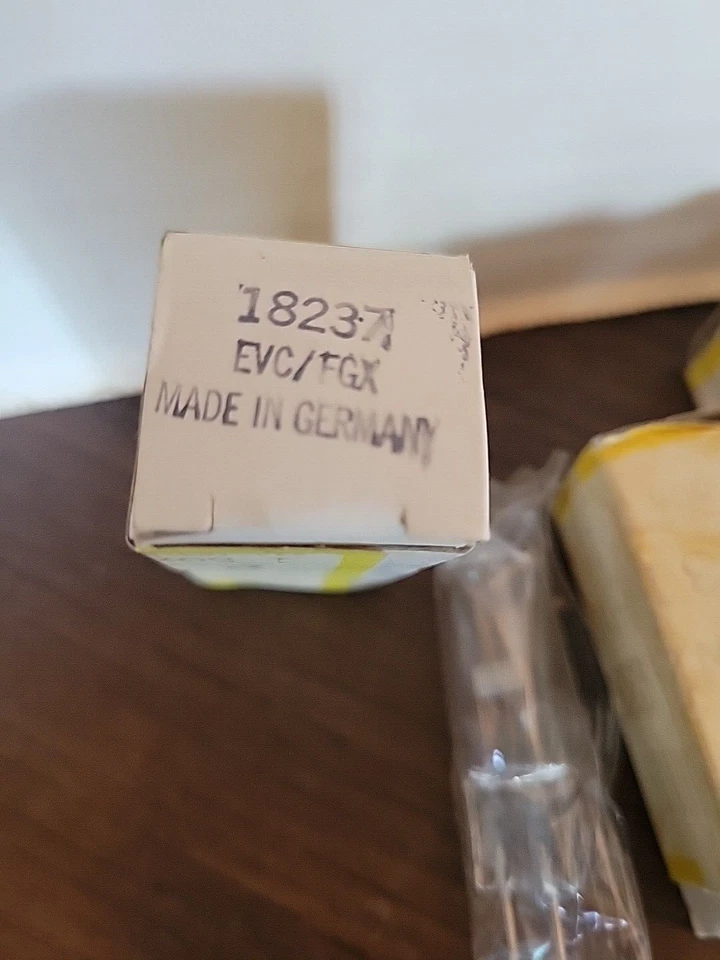 3 GE REPLACEMENT BULBS DFWZ-933 18237 EVC/FGX 20W 120V - Image 3 of 3