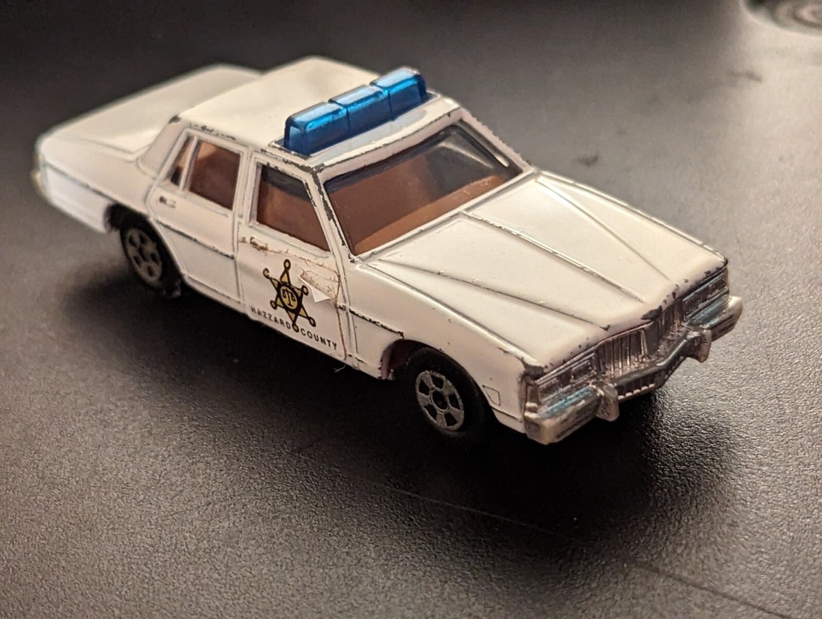 HAZARD COUNTY D.O.H. 1980 PONTIAC BONNEVILLE SQUAD CAR 1:64 SCL