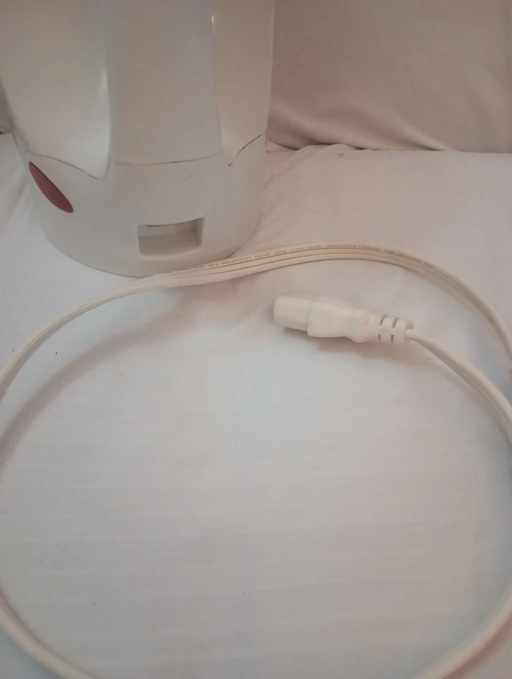 Hervidor eléctrico Sunbeam 1,8 L Foto 2 de 4