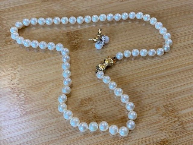 Mikimoto Blue Lagoon Cultured Pearl Necklace & Stud Earrings  display picture 2