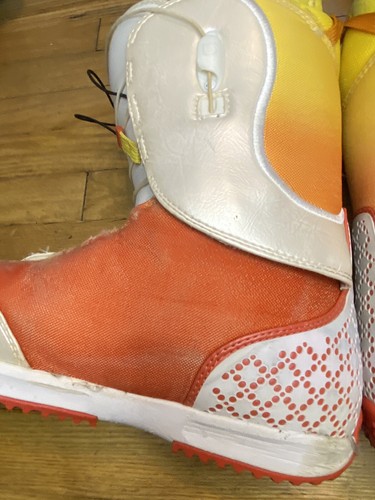 Burton Womens Axel flex 9 Snowboard Boot womens 9 white Red Orange - Picture 8 of 21