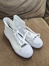 Womens High Top White Canvas Sneakers Size 8....