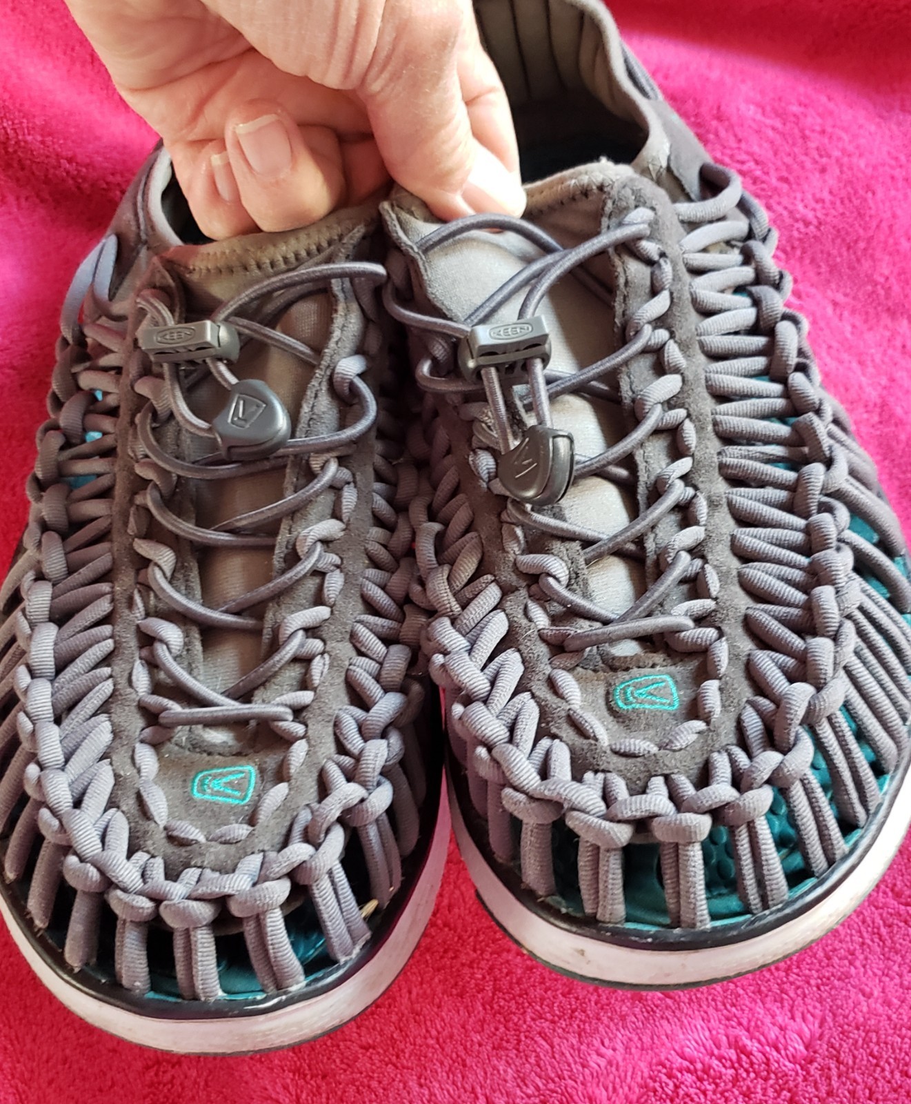 Scarpe slip on uomo KEEN Uneek grigio in corda intrecciata comfort dall'acqua taglia 9 5