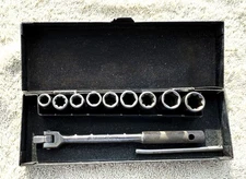 VINTAGE NEW BRITAIN MACHINE CO.  NONE BETTER SAE 1/4 INCH DRIVE SOCKET SET