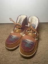 Minnetonka Women's Torrey Slipper Booties Multicolor Size 6 Lace Up