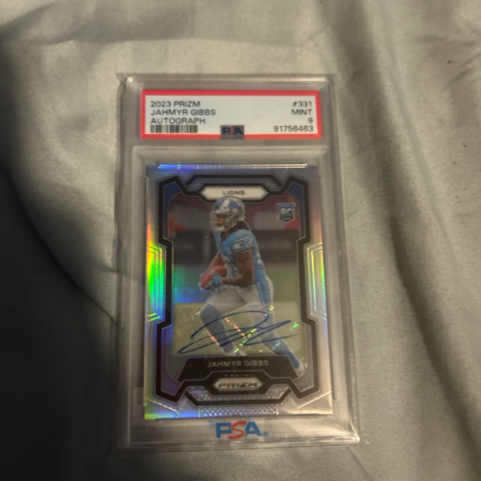 2023 Panini Prizm - Rookies Jahmyr Gibbs #331 Silver Prizm Autographs (AU, RC)