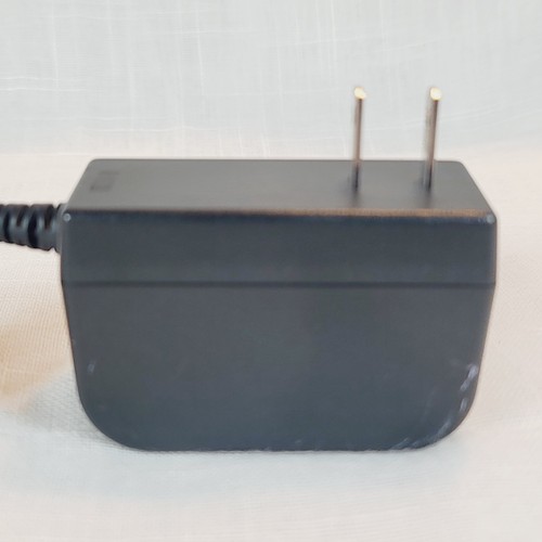 Adaptador de conmutación ubee DSA-20PFE-15 FUS 150130 Salida 15V 1.3A Entrada 120-240V - Imagen 11 de 13