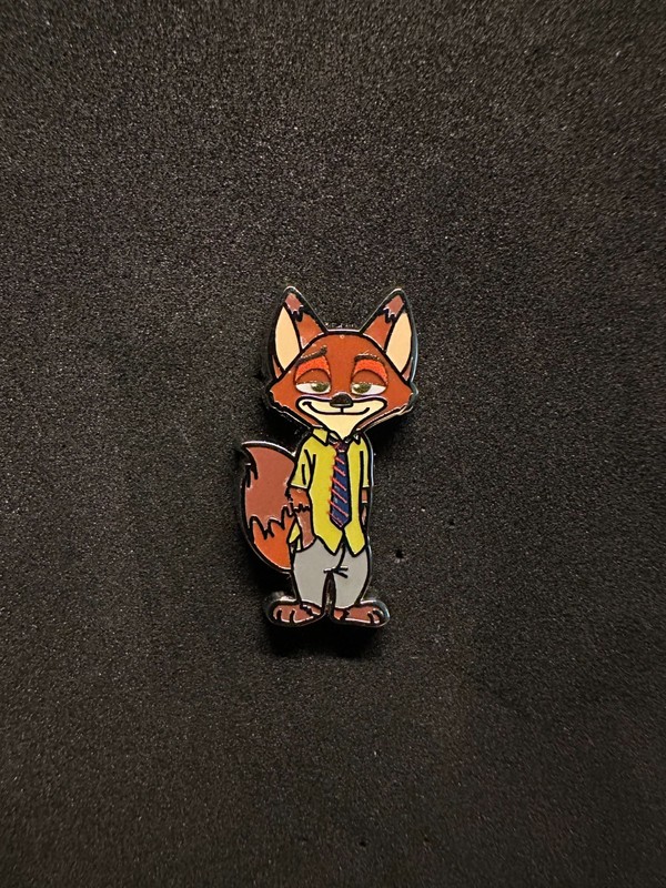 Disney PALM Nick Wilde Zootopia Pink a la Mode Micro Mystery Pin LE 500