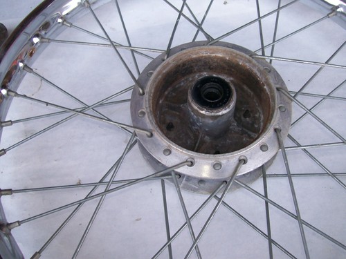 HONDA CL90 REAR WHEEL RIM and BRAKE ASSEMBLY - Picture 6 of 8
